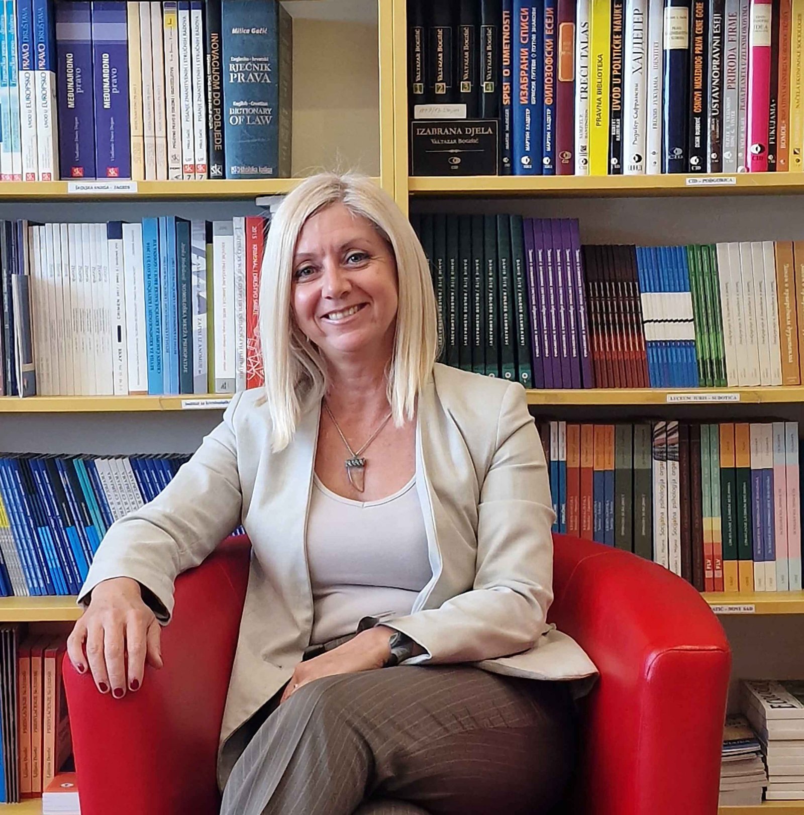 Prof. dr Slađana Jovanović